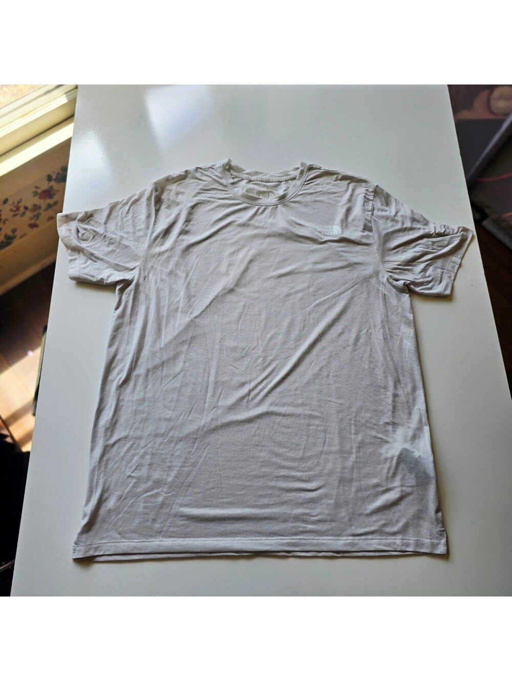 The North Face Mens Shirt Large Light Gray Short Sleeve Small Logo Tee L